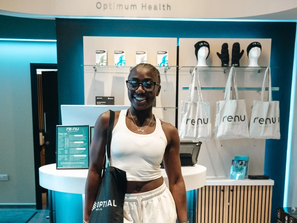 Re:nu London customer experiencing biohacking treatments for wellness and mental health